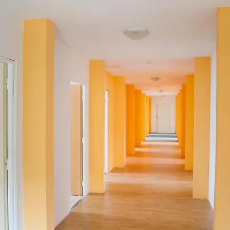 Hostel Loket Loket
